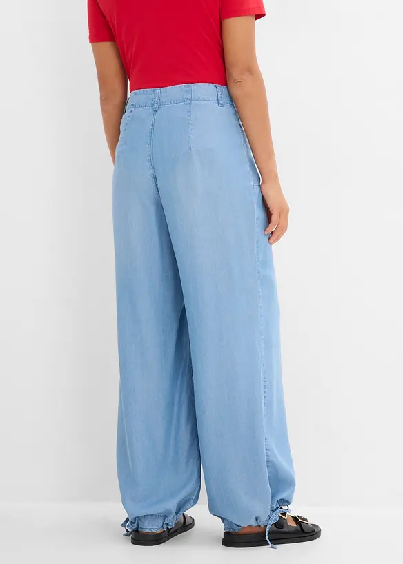 Wide-Leg-Hose aus fließendem Lyocell in blau von hinten - bonprix