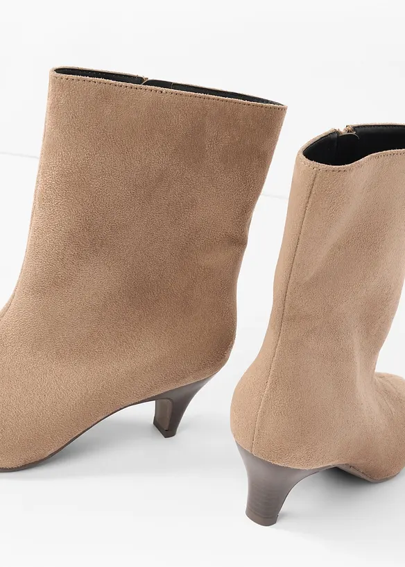 Stiefeletten mit schmalem Absatz in braun - bonprix