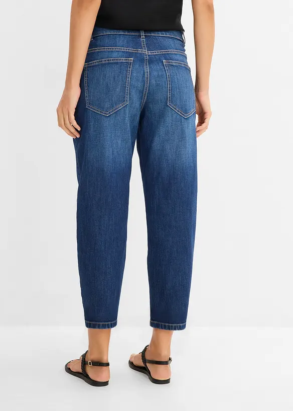 Mom-Jeans High Waist, cropped in blau von hinten - bonprix
