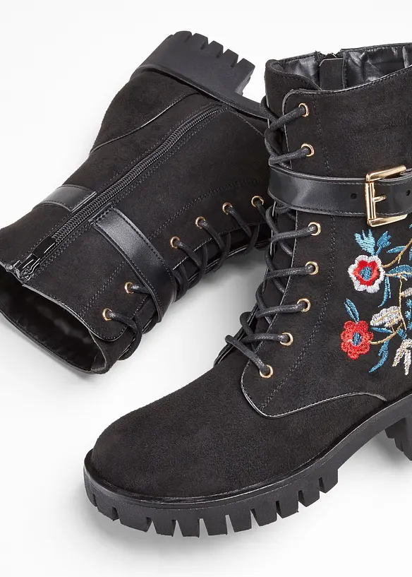 Schnürboots mit Stickerei in schwarz - bonprix