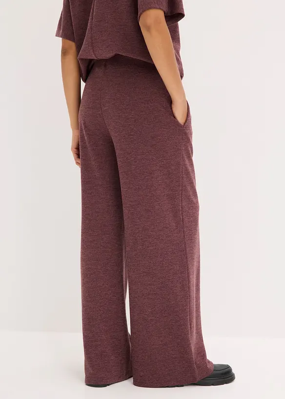 Hose mit weitem Bein aus Piqué in lila von hinten - bonprix