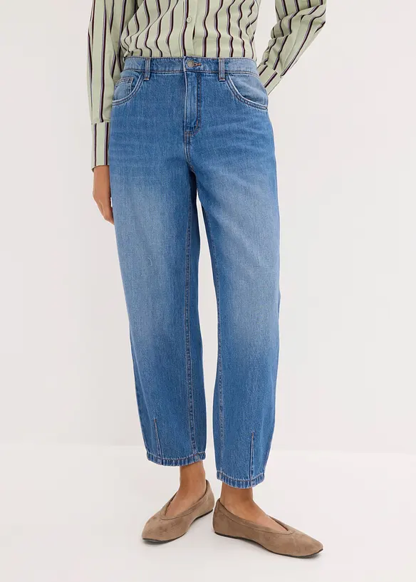 Leichte Barrel-Jeans Mid Waist cropped in blau von vorne - bonprix