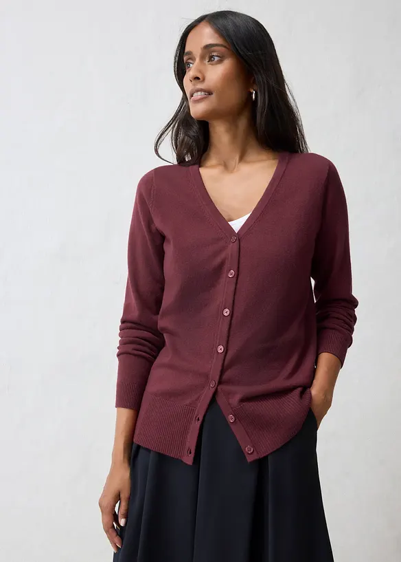 Feinstrickjacke aus weichem Woll-Mix in lila von vorne (im Anschnitt) - bonprix