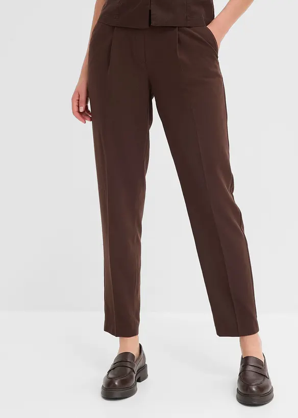 Schlupfhose mit Bügelfalte in braun von vorne - bonprix