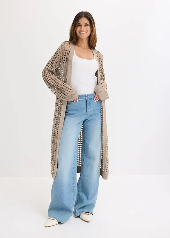 Strickmantel mit Lochstrickmuster in braun von vorne (im Anschnitt) - bonprix