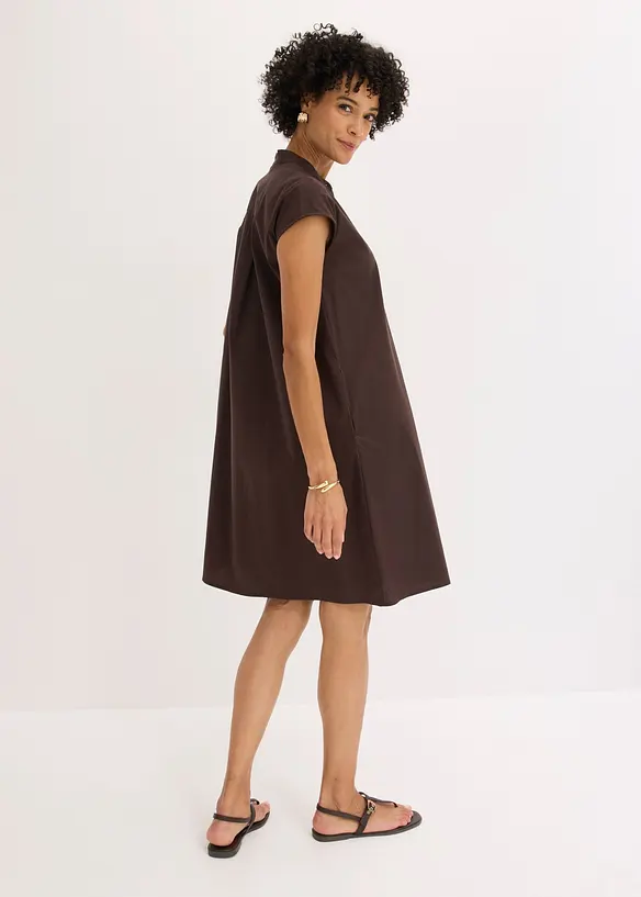 Hemdblusenkleid in braun von hinten (Totalaufnahme) - bonprix