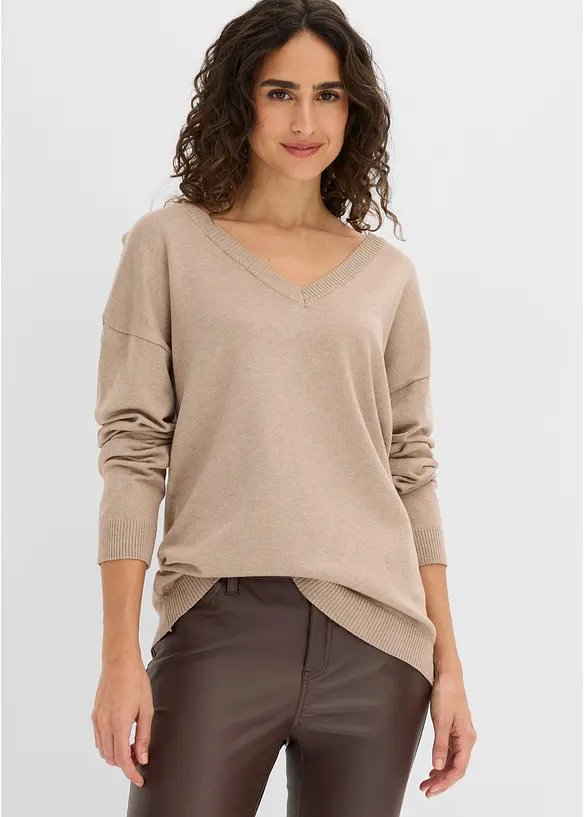 Oversize-Pullover aus Viskose- mix in beige von vorne (im Anschnitt) - bonprix