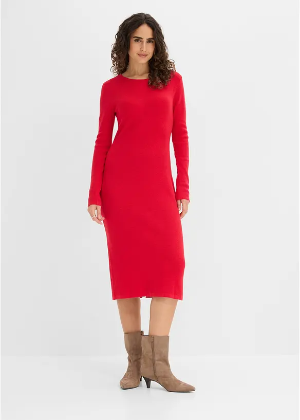Strickkleid aus Viskose- Mix in rot von vorne (Totalaufnahme) - bonprix
