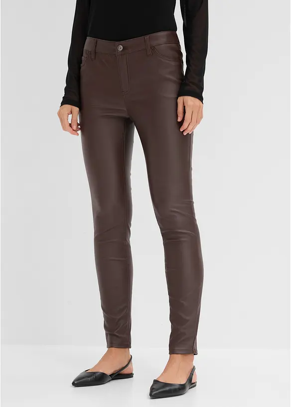 Stretch-Hose aus Viskose-Mix in braun von vorne - bonprix