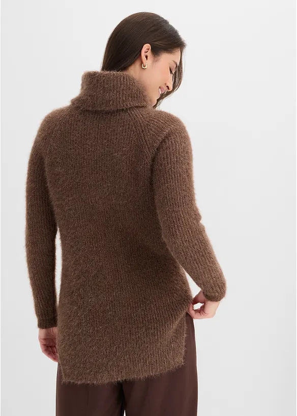 Oversize-Rollkragenpullover in braun von hinten (im Anschnitt) - bonprix Oversize-Rollkragenpullover in braun von hinten (im Anschnitt) - bonprix