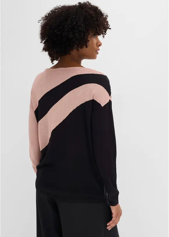 Longpullover mit Applikation in schwarz von hinten (im Anschnitt) - bonprix
