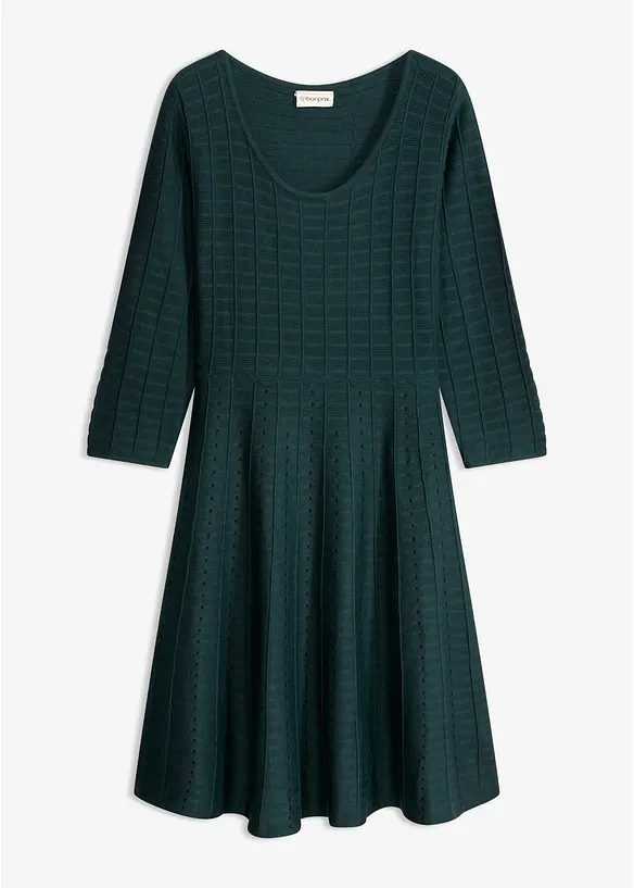 Strickkleid aus weichem Viskose-Mix in grün von vorne - bonprix