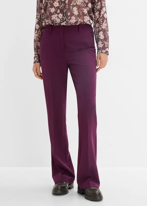 Ausgestellte Hose mit Bügelfalten in lila von vorne - bonprix