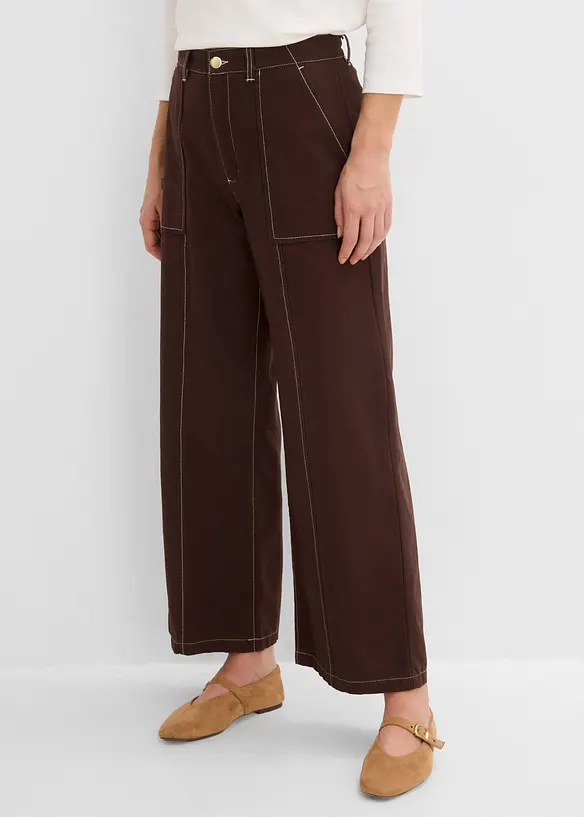 Verkürzte Twillhose aus reiner Baumwolle in braun von vorne - bonprix