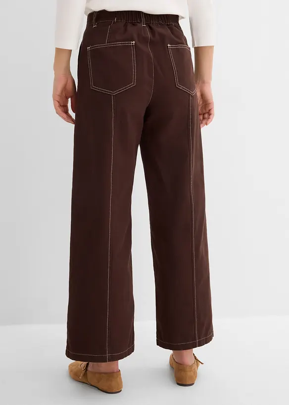 Verkürzte Twillhose aus reiner Baumwolle in braun von hinten - bonprix