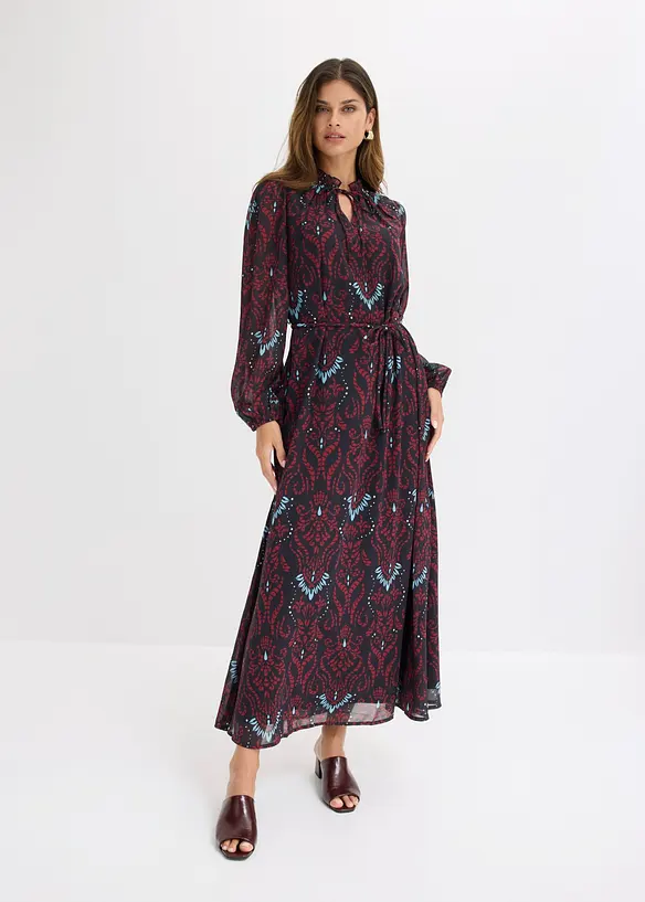 ausgestelltes Chiffonkleid in schwarz von vorne (Totalaufnahme) - bonprix