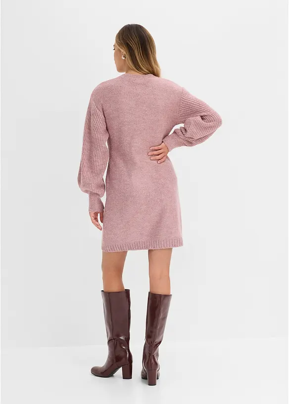 Strickkleid in rosa von hinten (Totalaufnahme) - bonprix