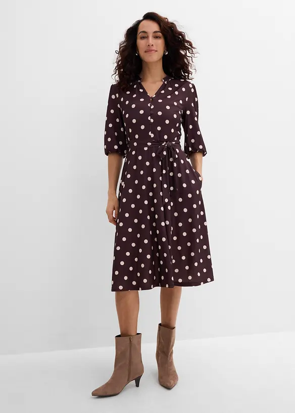 Jerseykleid mit Bindeband in braun von vorne (Totalaufnahme) - bonprix Jerseykleid mit Bindeband in braun von vorne (Totalaufnahme) - bonprix