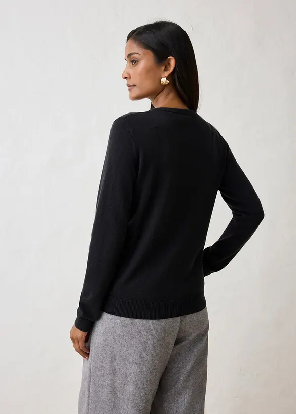 Strickjacke aus weichem Kaschmir-Mix mit Good Cashmere Standard® in schwarz von hinten (im Anschnitt) - bonprix