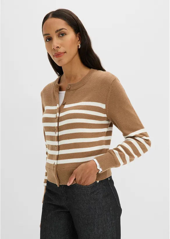 Verkürzte Strickjacke aus Baumwoll-Mix in braun von vorne (im Anschnitt) - bonprix