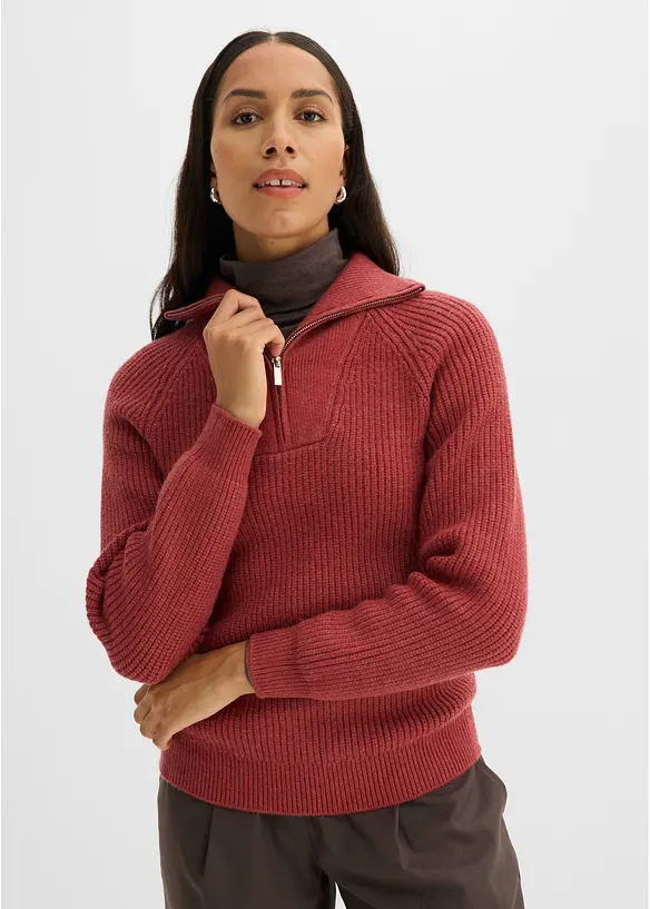 Troyer-Pullover aus weichem Viskose-Mix in rot von vorne (im Anschnitt) - bonprix