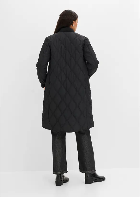 Ultraleichter Steppmantel in schwarz von hinten (Totalaufnahme) - bonprix