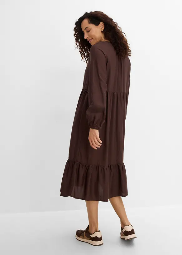 Kleid aus fließender Viskose in braun von hinten (Totalaufnahme) - bonprix