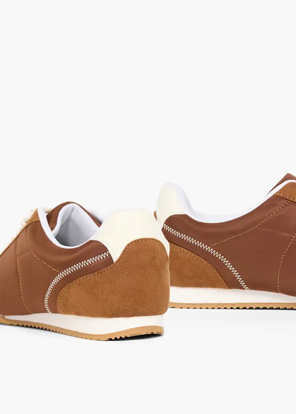 Sneaker im Retrolook in braun - bonprix