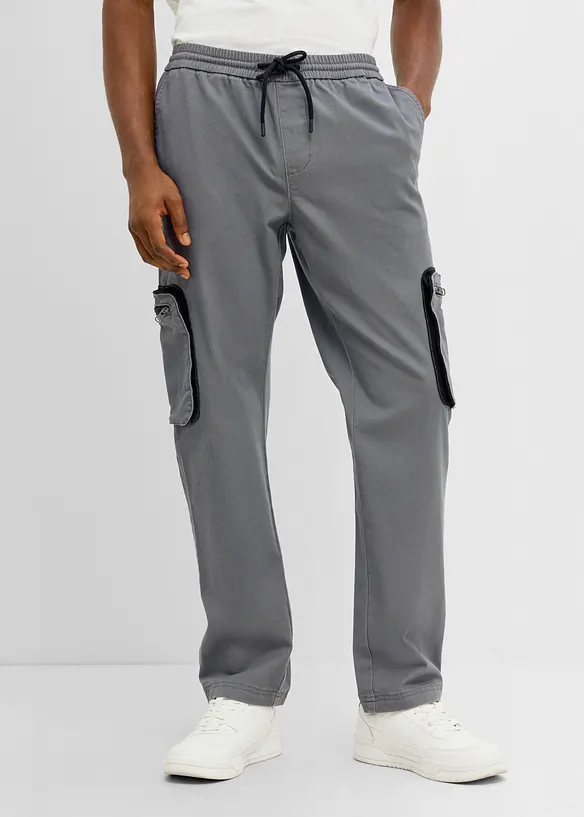 Regular Fit Cargohose mit praktischen Taschen, Straight in grau von vorne - bonprix