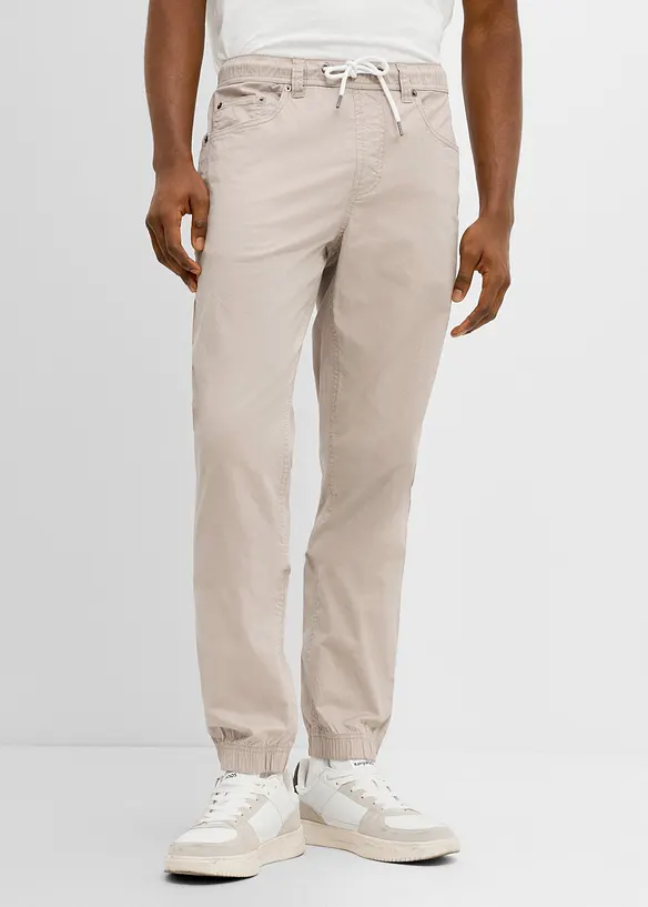 Regular-Fit Stretch-Schlupfhose, Tapered in grau von vorne - bonprix