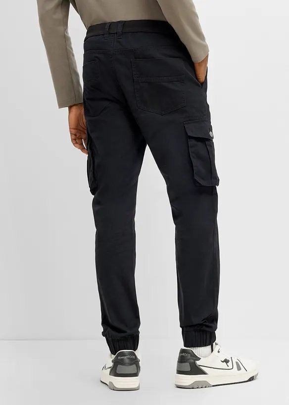 Regular Fit Cargohose aus reiner Baumwolle, Tapered in schwarz von hinten - bonprix