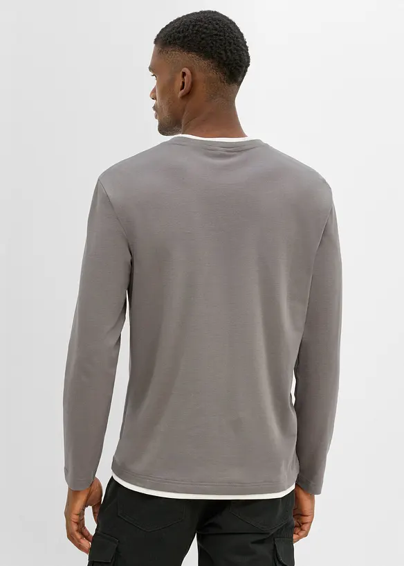Langarmshirt in 2-in-1-Optik aus reiner Bio-Baumwolle in grau von hinten (im Anschnitt) - bonprix Langarmshirt in 2-in-1-Optik aus reiner Bio-Baumwolle in grau von hinten (im Anschnitt) - bonprix