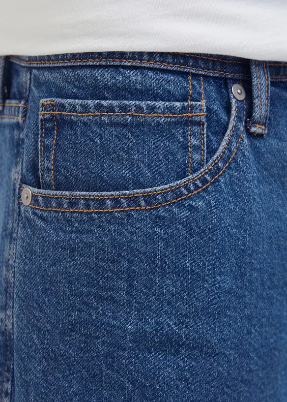 JJ REBEL Jeans-Shorts Mid Waist in blau (Detailaufnahme) - JJ REBEL