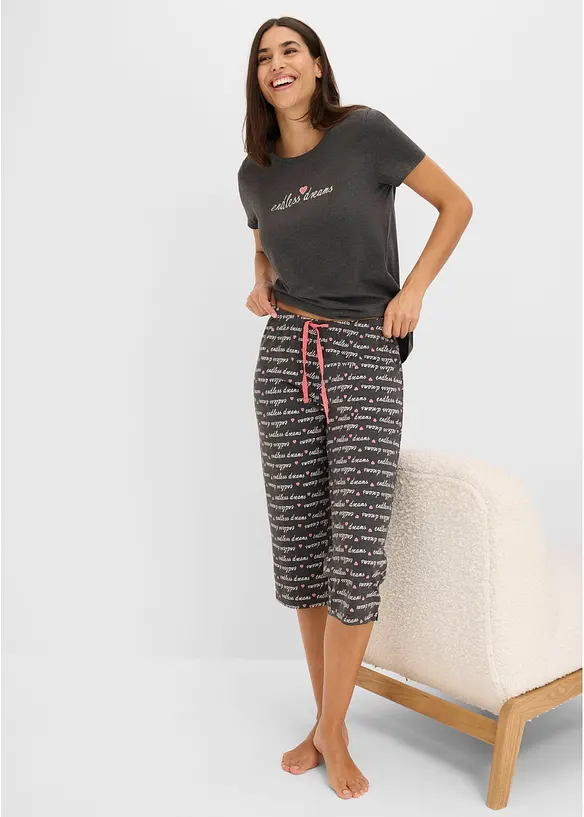 Capri Pyjama aus reiner Baumwolle in grau im Look von vorne (Totalaufnahme) - bonprix