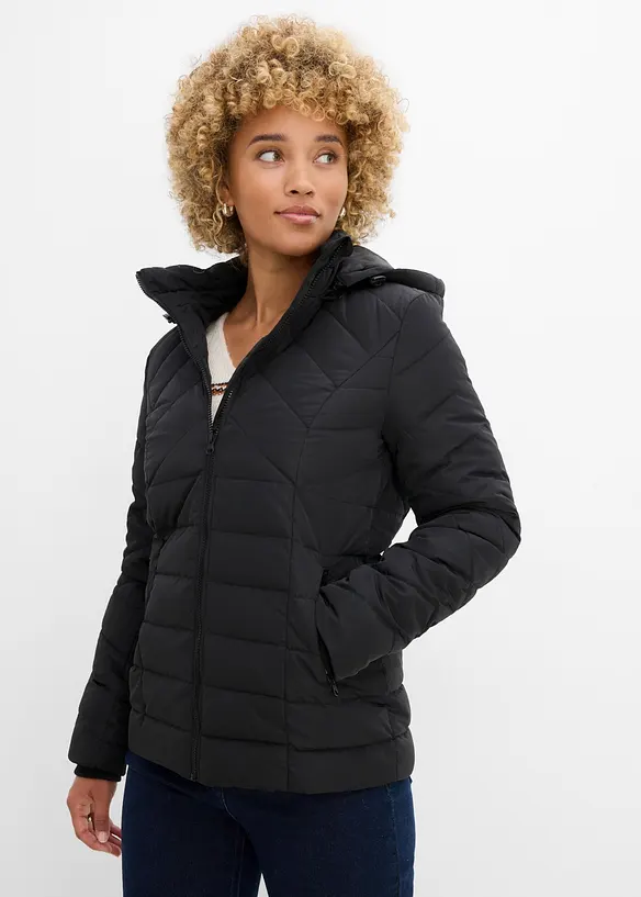 Leichte Steppjacke mit abnehmbarer Kapuze in schwarz von vorne (im Anschnitt) - bonprix