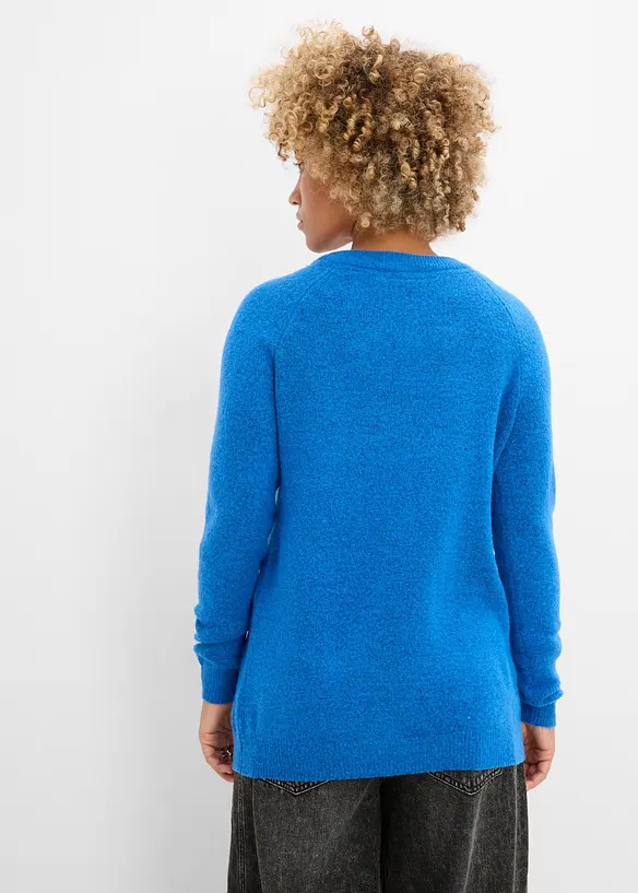 Strickpullover mit V-Ausschnitt, Oversized Fit in blau von hinten (im Anschnitt) - bonprix