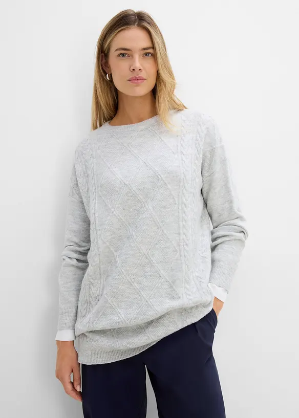 Oversize-Pullover mit Zopfmuster in grau von vorne (im Anschnitt) - bonprix
