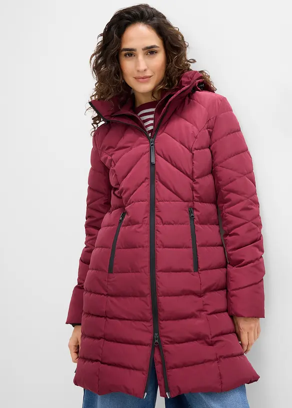 Long-Steppjacke mit Wattierung in rot von vorne (im Anschnitt) - bonprix