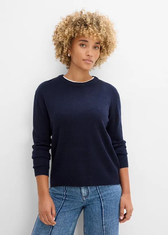 Strick-Pullover mit Rundhals-Ausschnitt in blau von vorne (im Anschnitt) - bonprix