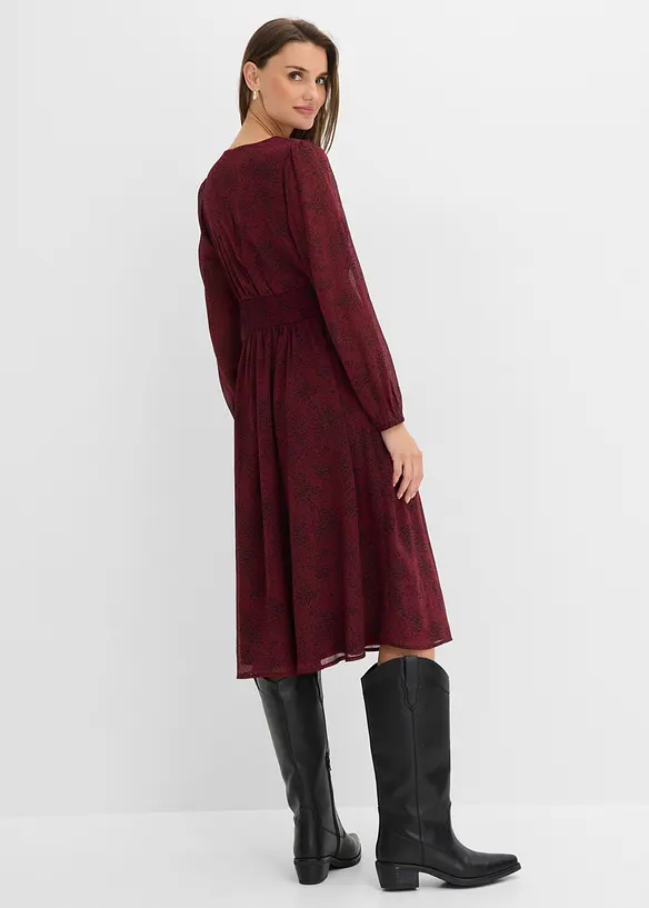 Chiffonkleid in rot von hinten (Totalaufnahme) - bonprix