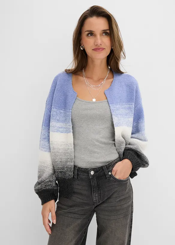 Grobstrickjacke aus weichem Woll-Mix in blau von vorne (im Anschnitt) - bonprix