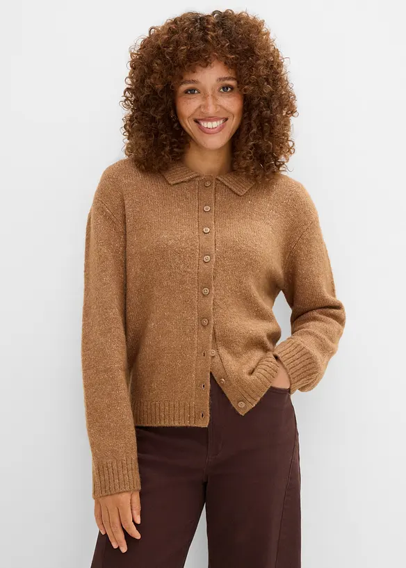 Strickjacke in braun von vorne (im Anschnitt) - bonprix