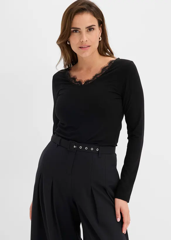 Shirt aus Single Jersey und Spitze im V-Ausschnitt in schwarz von vorne (im Anschnitt) - bonprix Shirt aus Single Jersey und Spitze im V-Ausschnitt in schwarz von vorne (im Anschnitt) - bonprix
