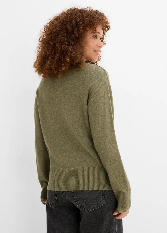 Pullover aus Viskose-Mix in grün von hinten (im Anschnitt) - bonprix