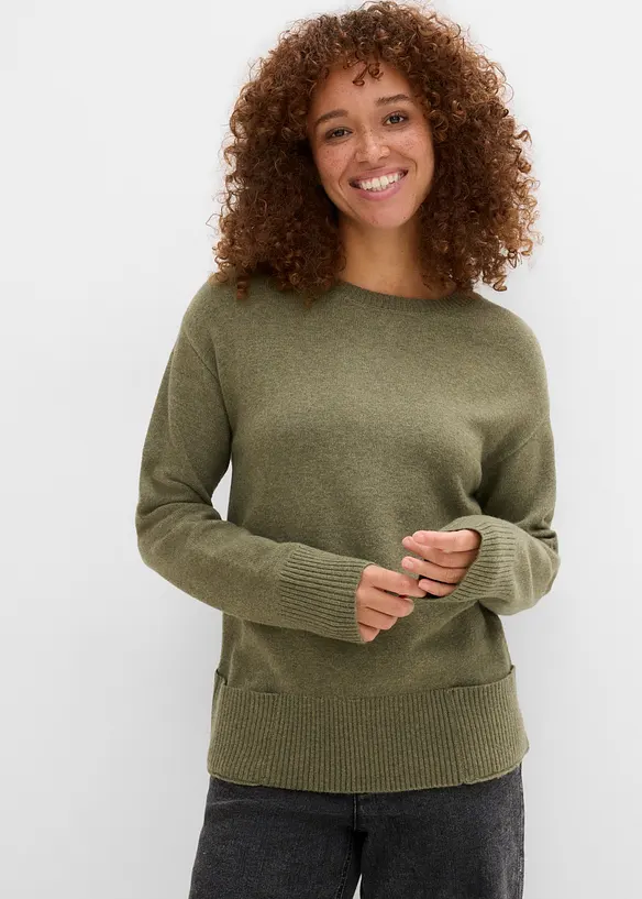 Pullover aus Viskose-Mix in grün von vorne (im Anschnitt) - bonprix