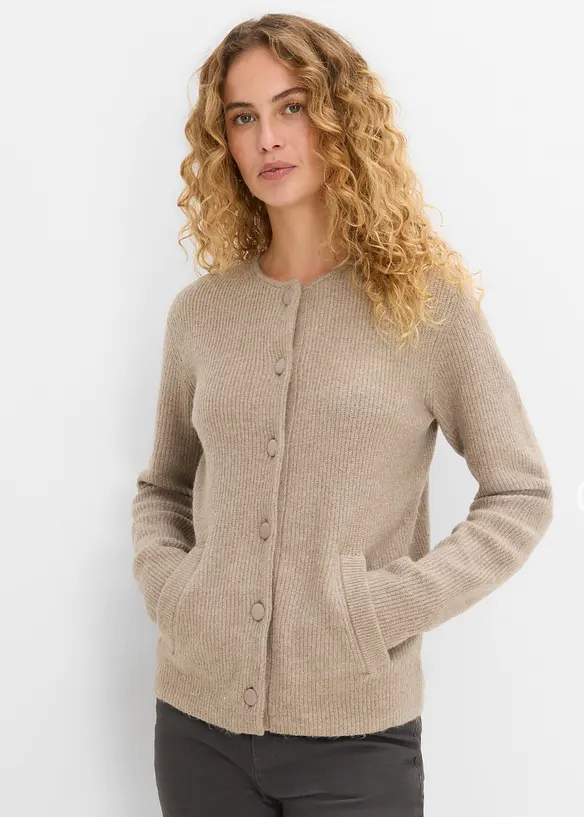 Ripp-Strickjacke in braun von vorne (im Anschnitt) - bonprix