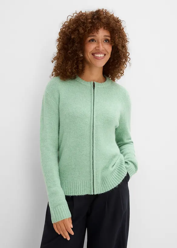 Strickjacke in grün von vorne (im Anschnitt) - bonprix