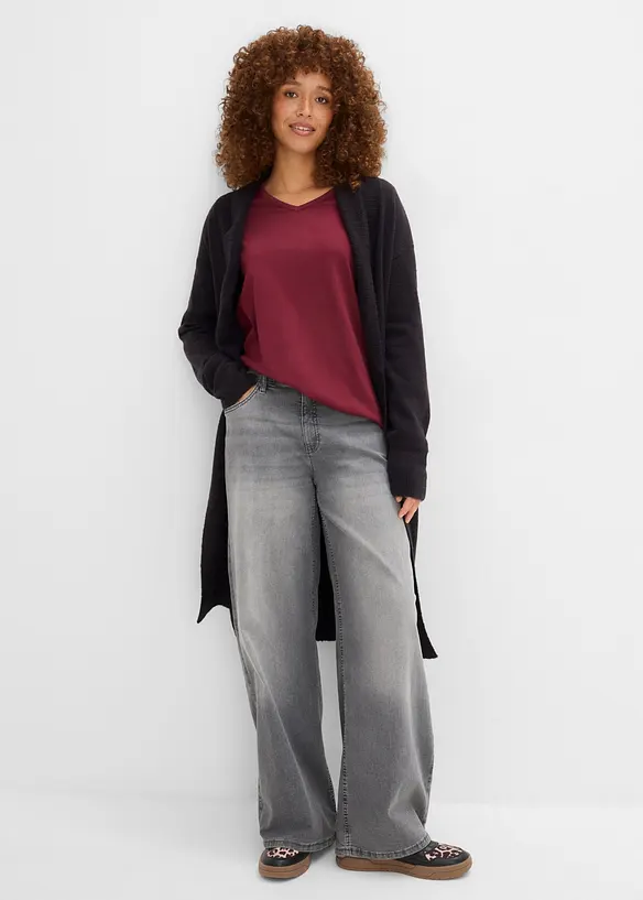 Longstrickjacke in schwarz von vorne (im Anschnitt) - bonprix