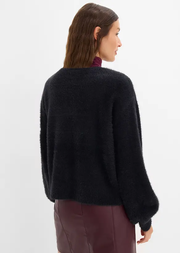 Grobstrickjacke in schwarz von hinten (im Anschnitt) - bonprix