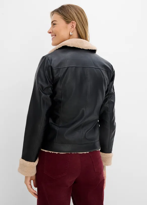 Lederimitat-Jacke, gefüttert in schwarz von hinten (im Anschnitt) - bonprix